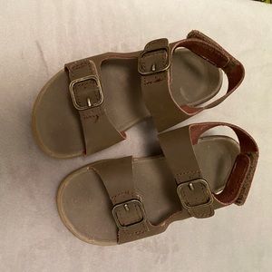 Merrell Little Kids’ Bare Steps Sandals